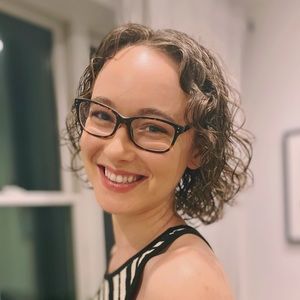 Meet your Posher, Laura